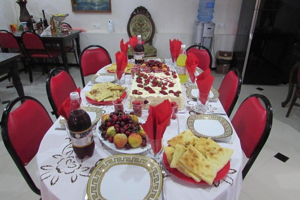 Guest House Nona คูทายสิ ภายนอก รูปภาพ