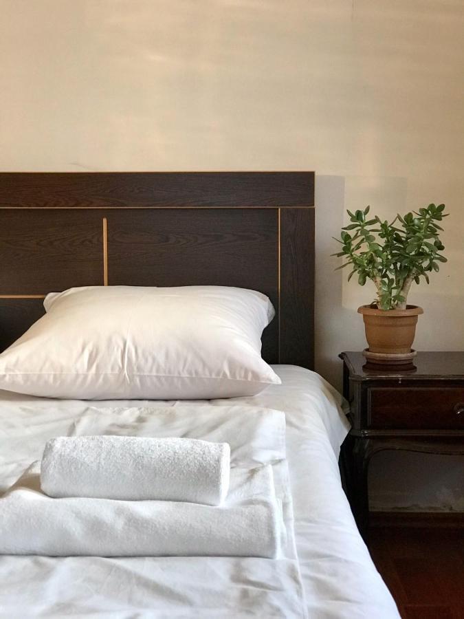 Guest House Nona คูทายสิ ภายนอก รูปภาพ
