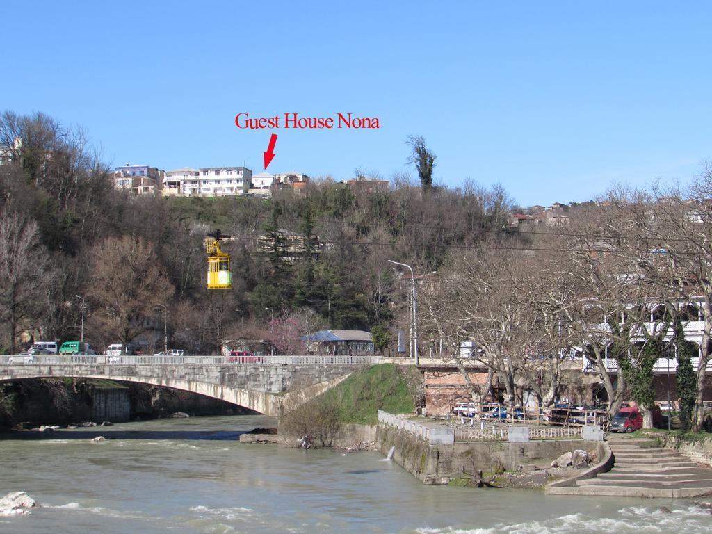 Guest House Nona คูทายสิ ภายนอก รูปภาพ