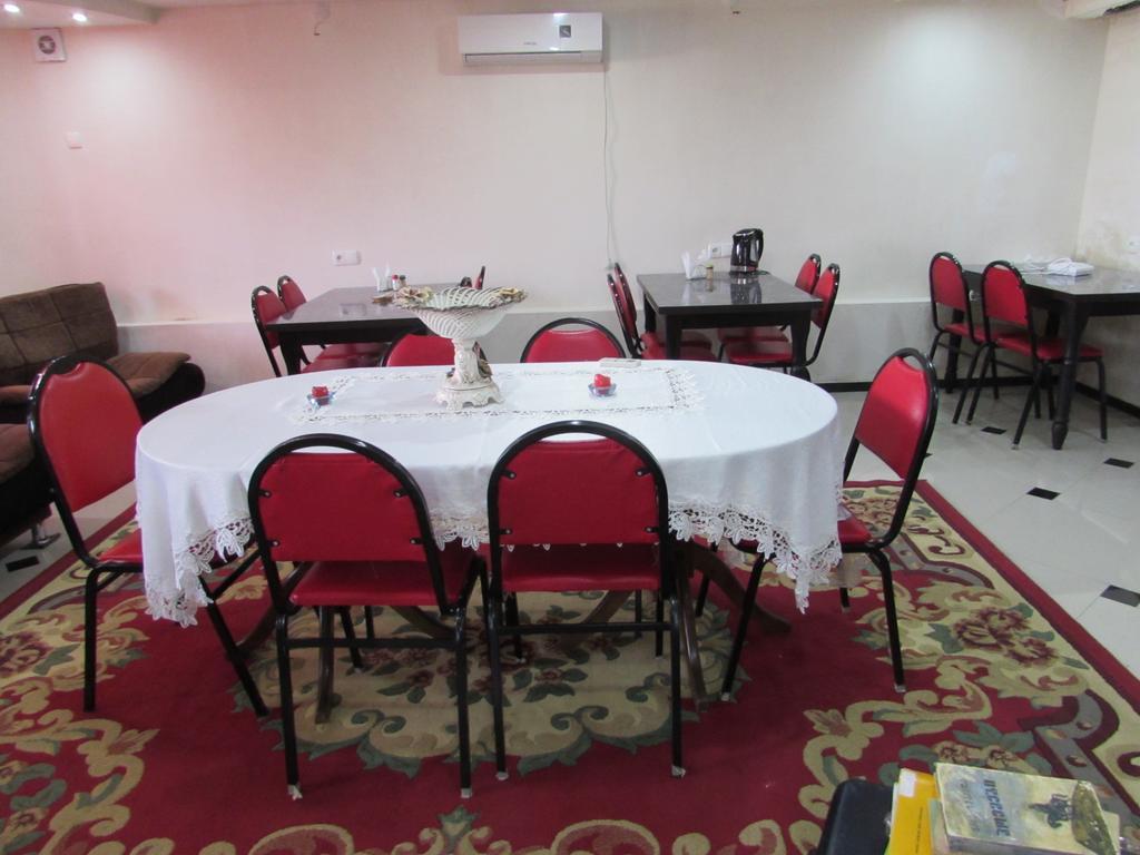 Guest House Nona คูทายสิ ภายนอก รูปภาพ