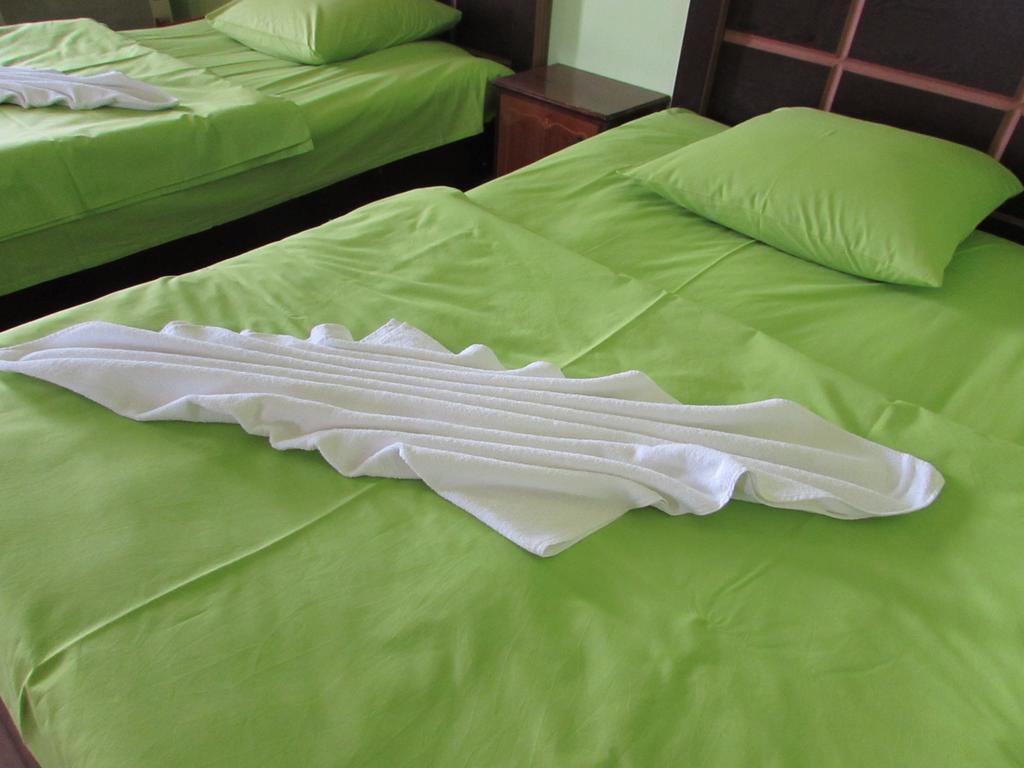 Guest House Nona คูทายสิ ภายนอก รูปภาพ